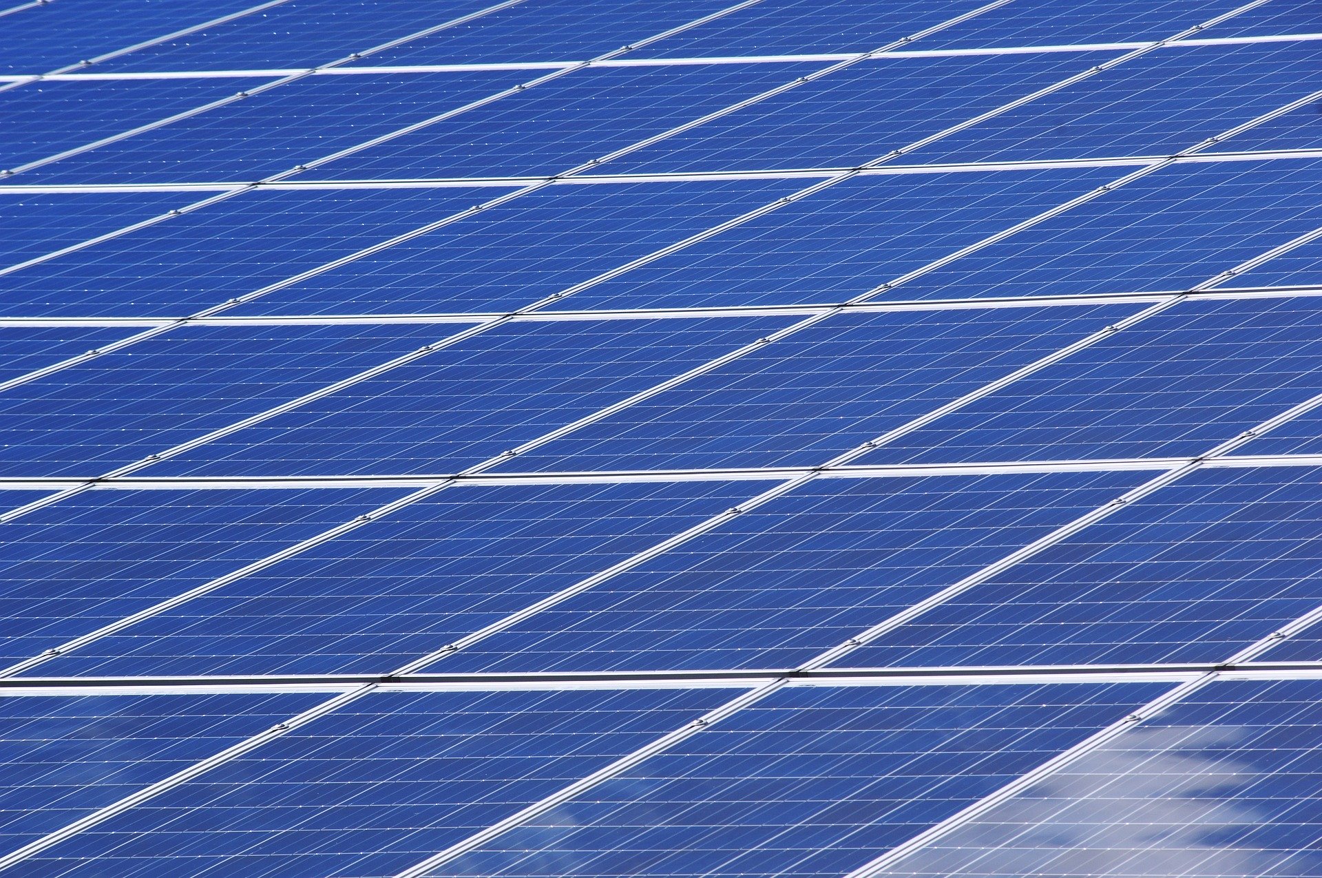 India tweaks 100 MW solar-plus-storage tender